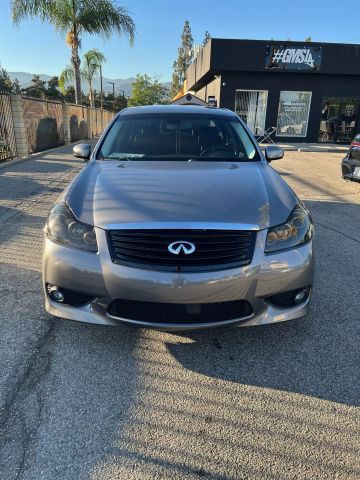 2009 INFINITI M