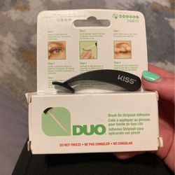 Eyelash Glue And Applicator 