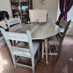 Kitchen Table 