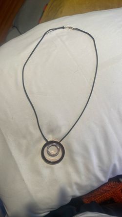 Circle Pendant Necklace with Cord Chain