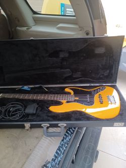 bass guitar