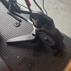 Tacx Flux Bike Trainer 
