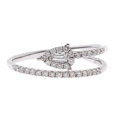 14K WHITE GOLD DIAMOND RING
