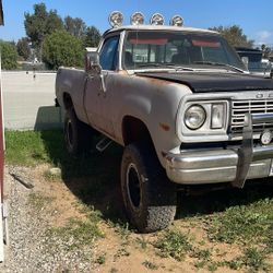 1976 Dodge W150 4x4