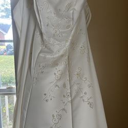 Beautiful Wedding Gown- Off White Pearl Embroidered