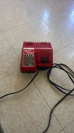 Milwaukee M18 And M12 Charger