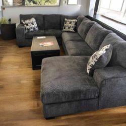 OM• $38 Initial • Brand New// Ballinasloe 3 Piece Modern Couch Sectional 