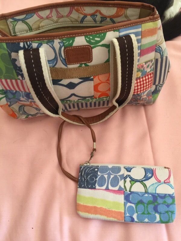 Cloth coach purse with wristlets or make up bag