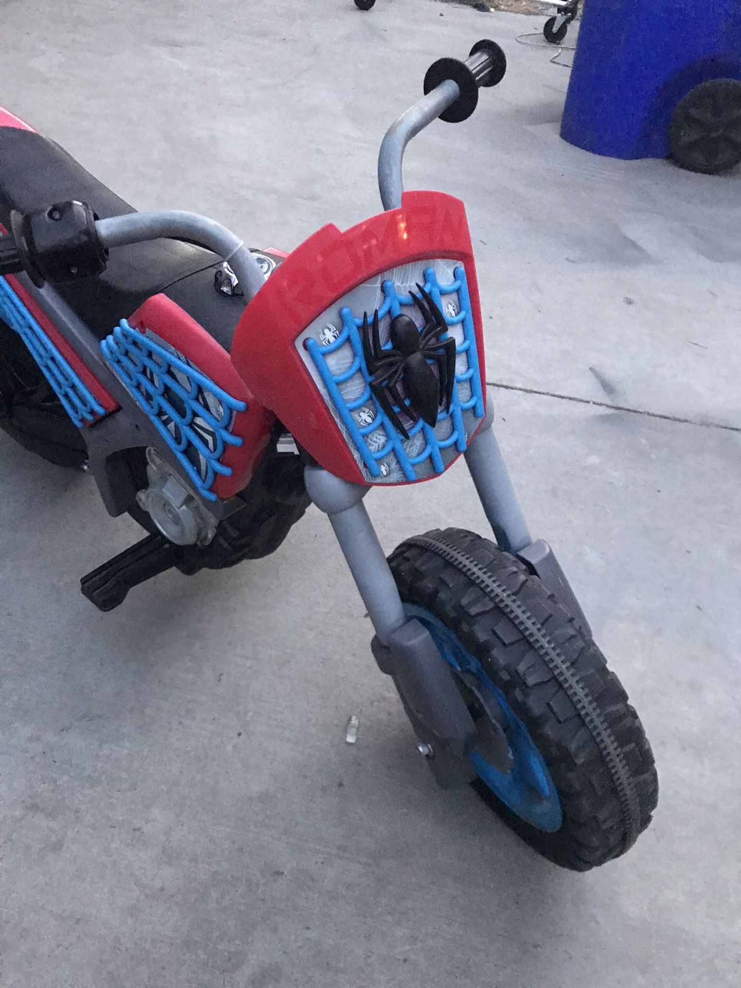 spiderman battery powered motorcycle
