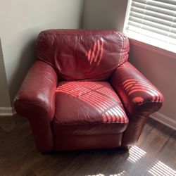 Leather Chair With 2 Ottoman