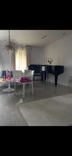 Young Chang Grand piano 6’10”