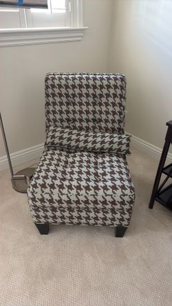 Club chairs x2 $250 each