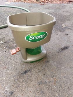 Scotts Hand Held Seed Spreader