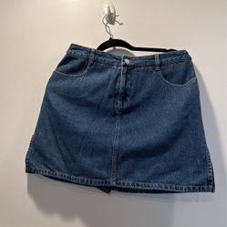 Denim skirt / Skort