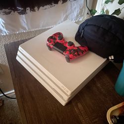 Ps4 Pro 2 Remotes , HDMI, Headset 2 Games 