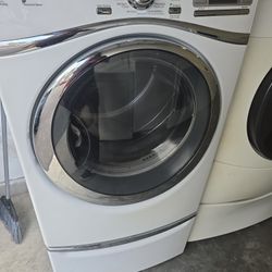 FRONTLOAD ELECTRIC DRYER 