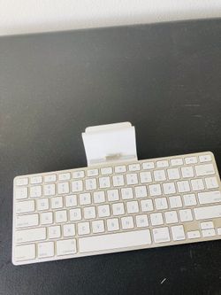 iPod or iPad keyboard