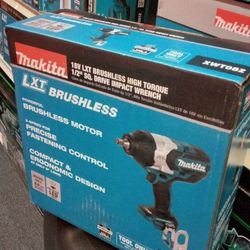 MAKITA 18V LXT BRUSHLESS HIGH TORQUE 1/2" SQ. DRIVE IMPACT WRENCH (TOOL ONLY)