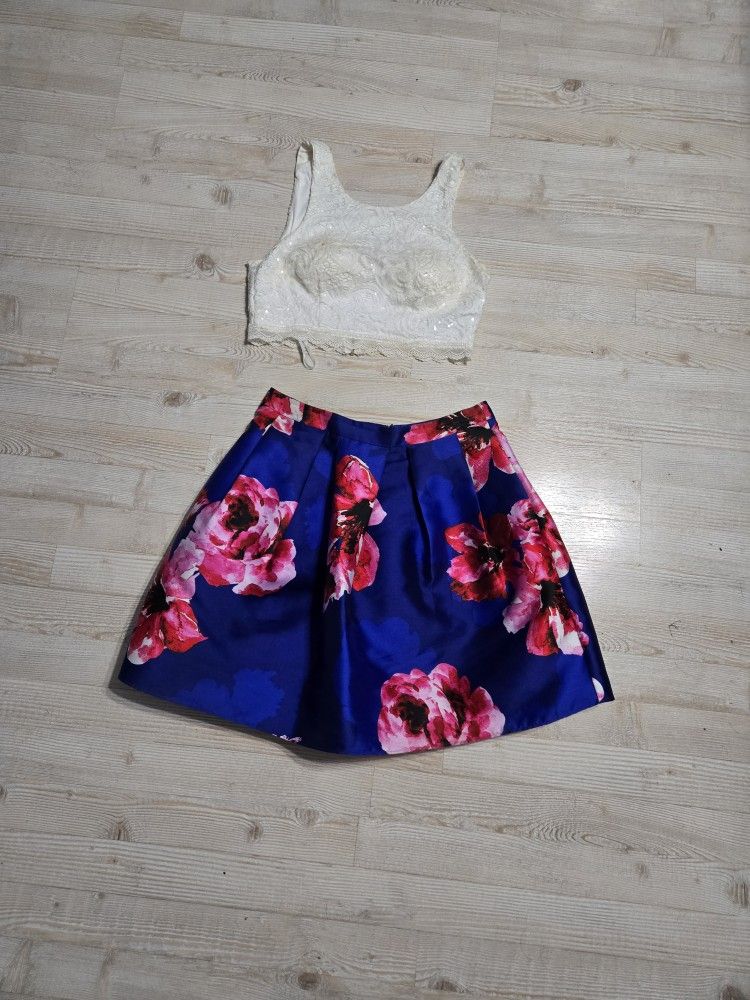 I.N. San Francisco Size 9 Skirt Set