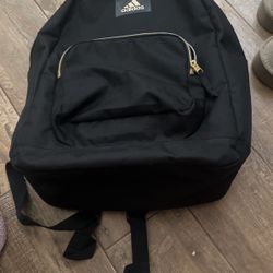 Adías Backpack