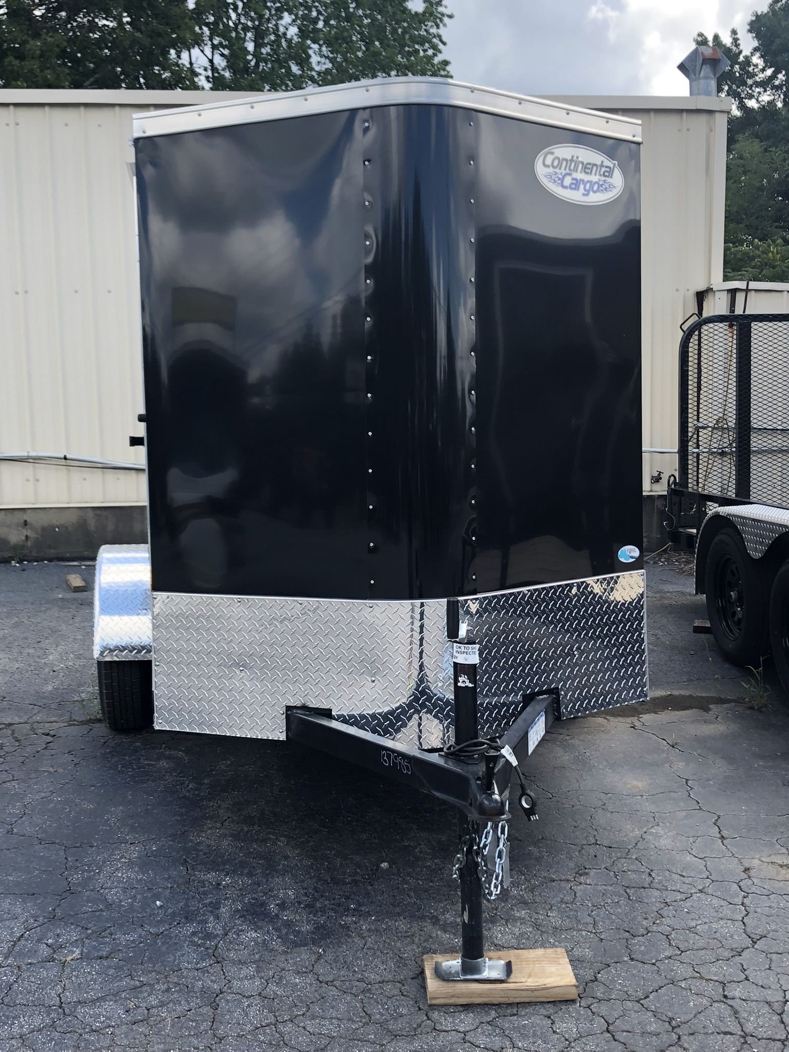 2022 Continental 5x8 Enclosed V-Nose Trailer