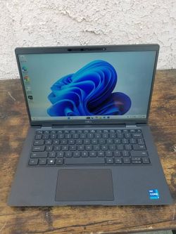 DeLL TouhScreen Laptop, Windows 11, 16 GB Ram, i7, 512 GB SSD - $320