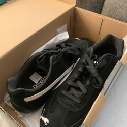 Puma Speedcats Black And White size 9