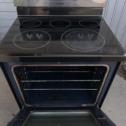 Samsung Microwave And Stove 