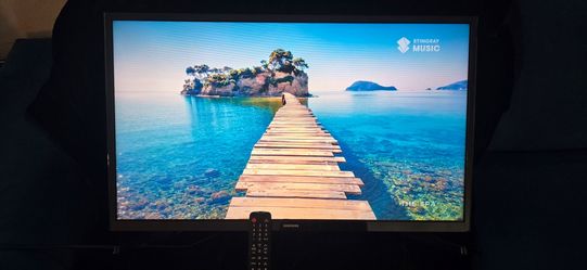 SAMSUNG 28" SMART TV