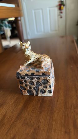 Small cheetah jewellery box