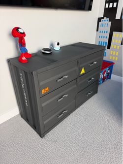 Living Spaces Steele Gunmetal Twin Bed and Dresser