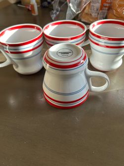 SET OF STARBUCKS MUGS