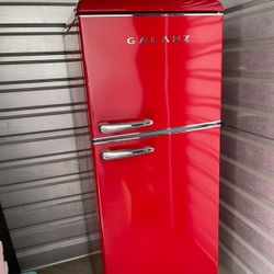 Fridge Galanz Red