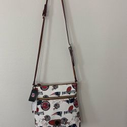 Dooney & Bourke 