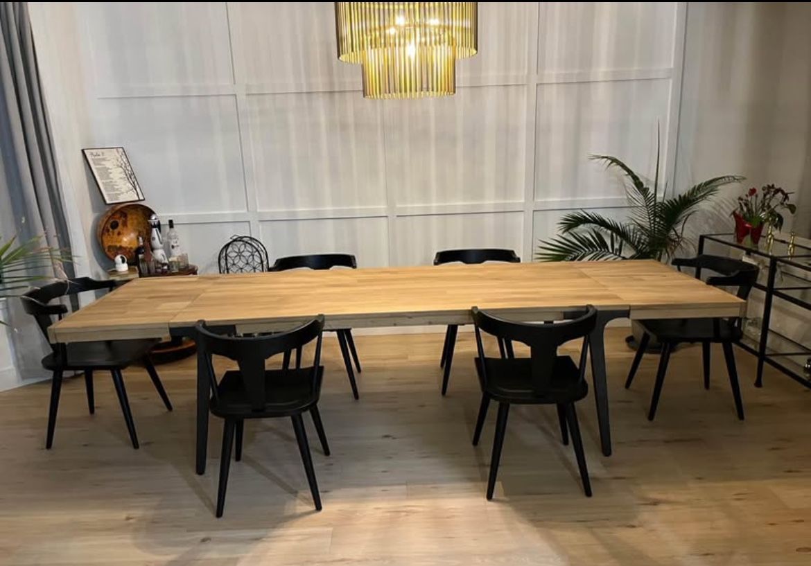 Crate and barrel dining room table (Larkin) like new