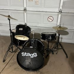 Stagg drum set 