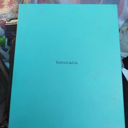 Tiffany 12 inch box