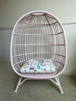 Egg chair