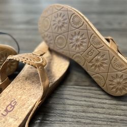 UGG Size 5 Sandals