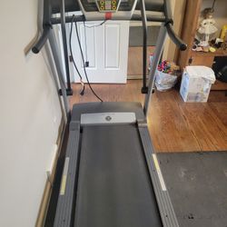 Golds gym treadmill for sale hotsell