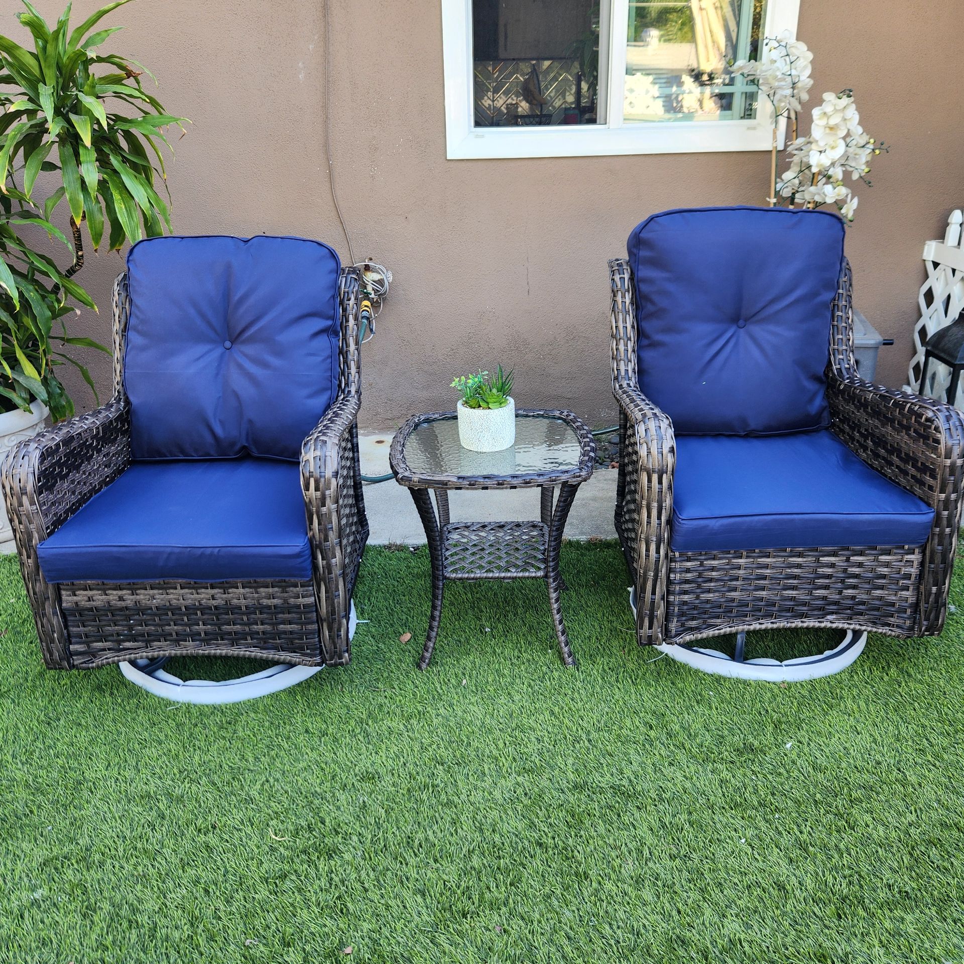 New Bistro Set / Swivel And Rocking Patio Chairs / Outdoor Furniture.