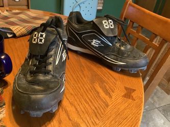 Men’s Easton baseball/softball spikes size 14 used one season they feature a digital-style or stylized "88" somewhere on the shoe (often on the tongue