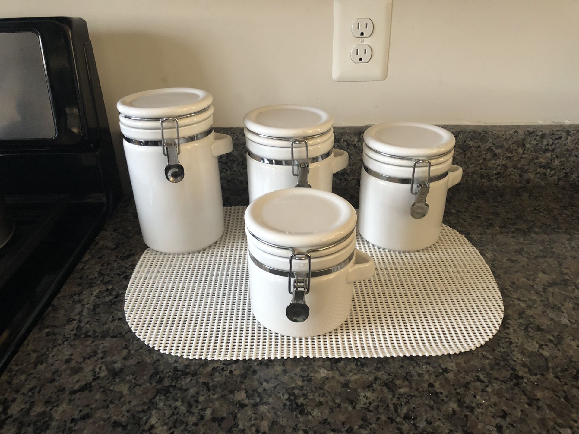Set Ceramic kitchen containers +bowl
