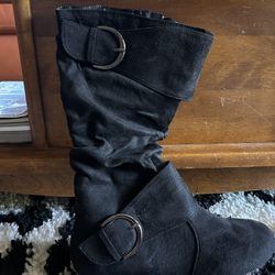 Women’s Black Boots 