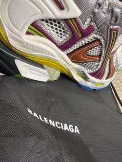 Balenciaga track