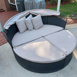 Outdoor Ottoman