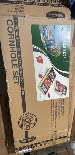 Corn hole set Wisconsin badgers 2 - 2 ft. x 4 ft. (60.96 cm x 121.92 cm
