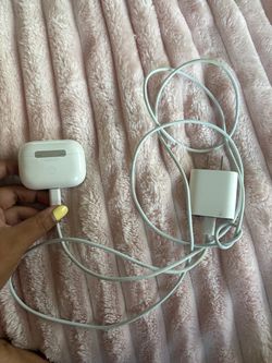 Gently used AirPods Pro (2nd gen)