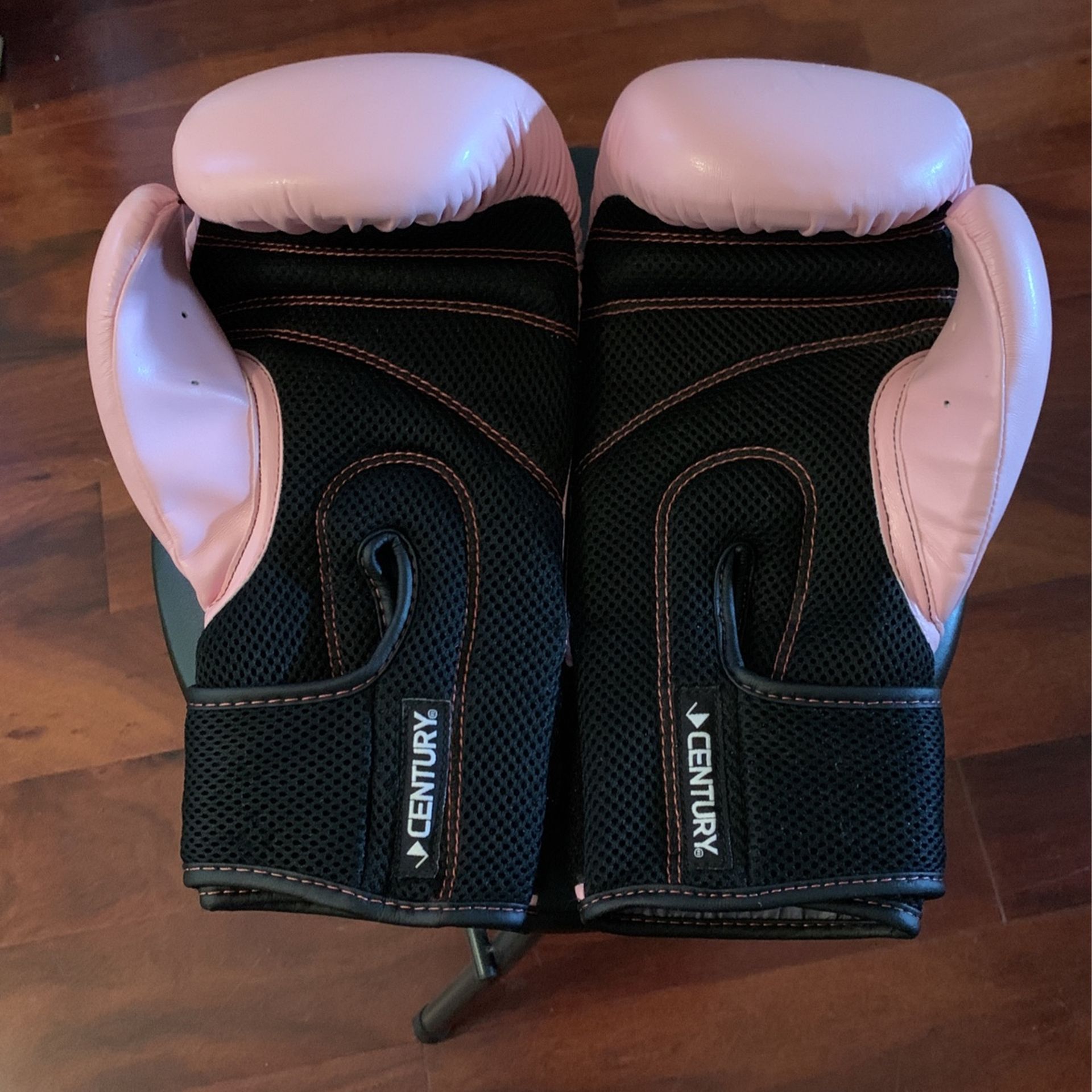 Century 12 0unce Boxing Gloves, Pink In Color .