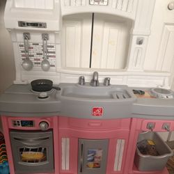 Pretend And Play Kitchen For Girls